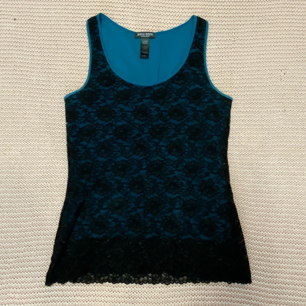 ✰ vintage blue tank top with black lace layer ✰